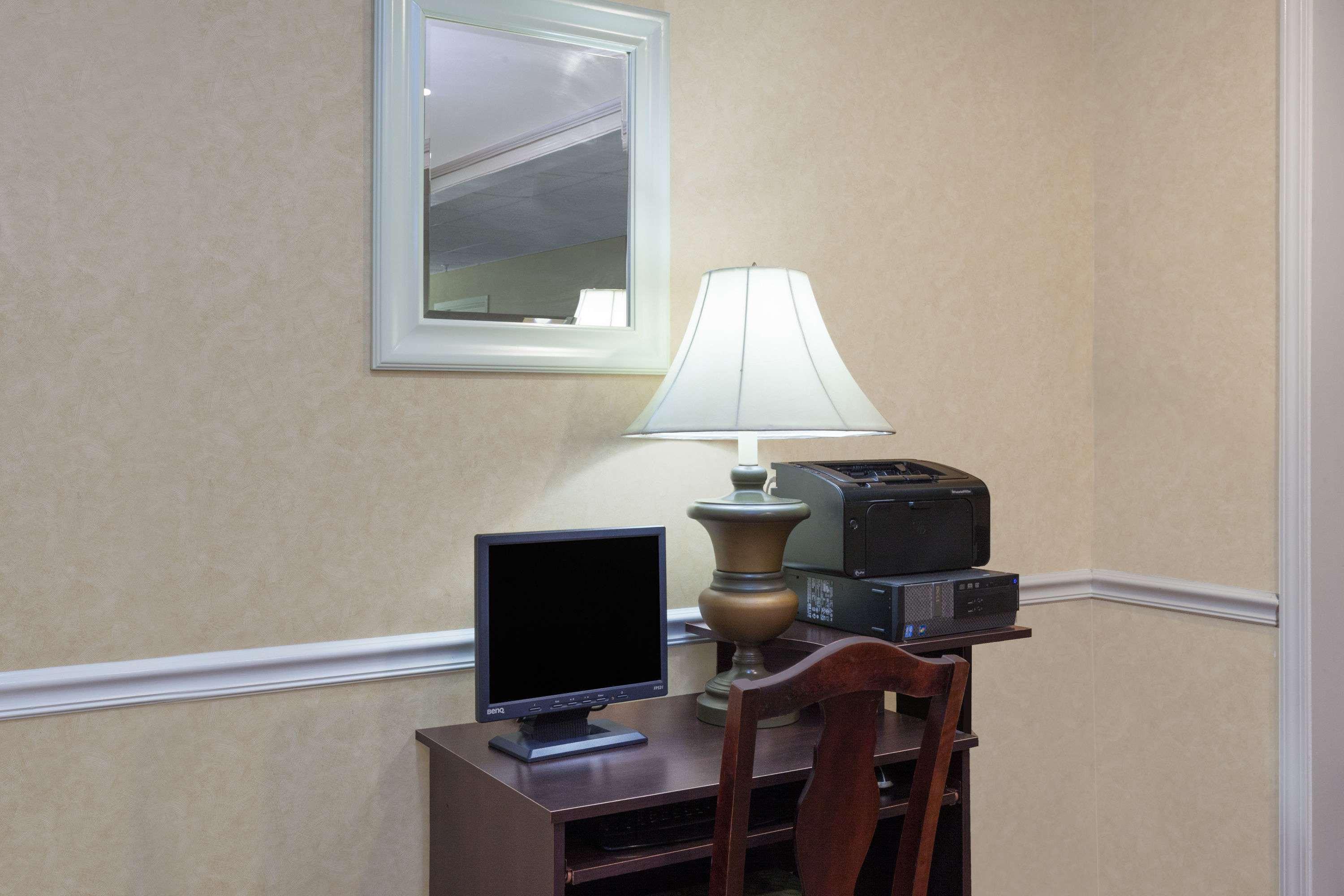 Baymont By Wyndham Lafayette Airport Hotel Ngoại thất bức ảnh