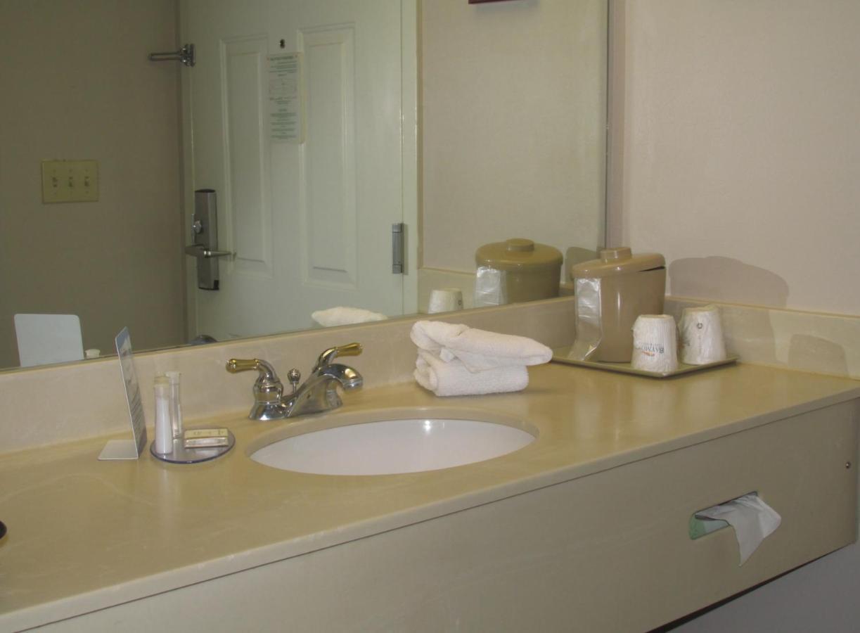 Baymont By Wyndham Lafayette Airport Hotel Ngoại thất bức ảnh